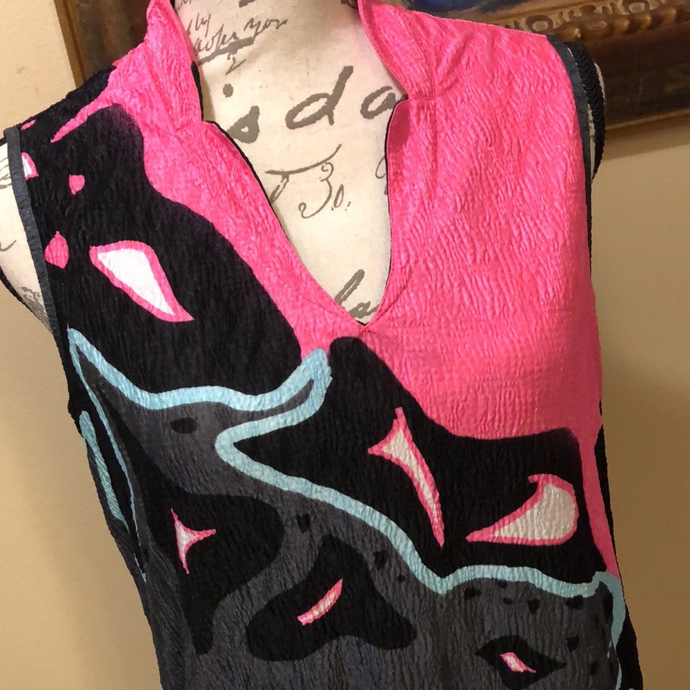 💓Jamie Sadock Abstract Coloful lightweight crinkle sleevelss logo signature top - Picture 3 of 13